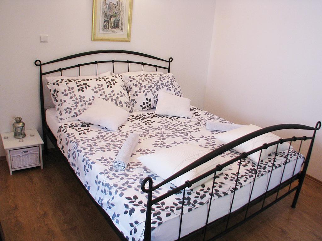 Apartment Noa Kaštel Kambelovac 部屋 写真